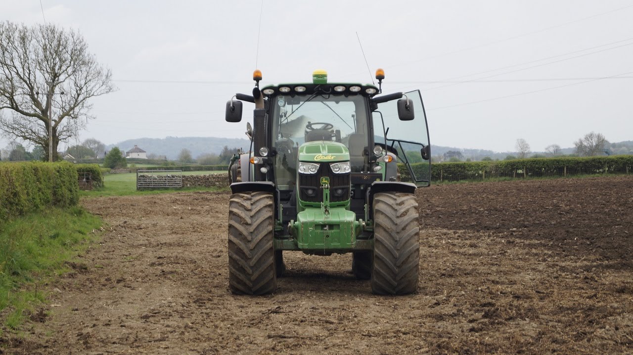 John Deere 6150R Ploughing 2016