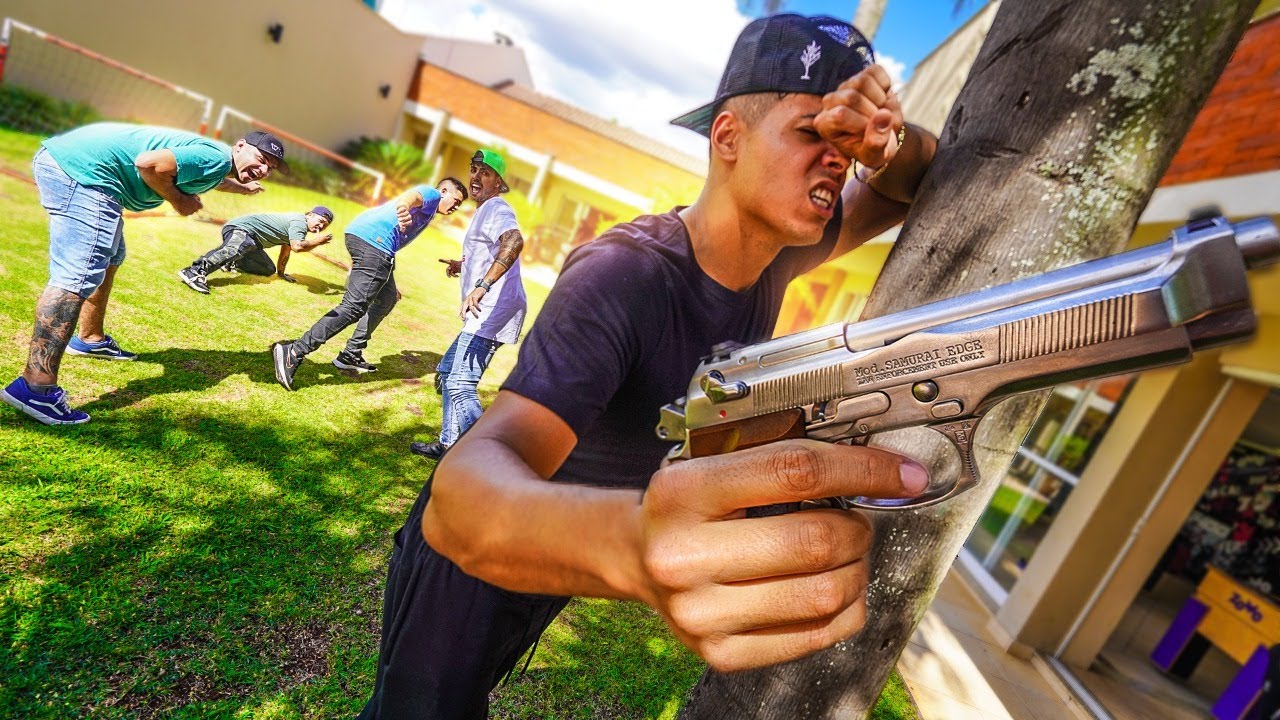 ESCONDE ESCONDE NIVEL HARD COM A PISTOLA MAIS FORTE QUE TENHO