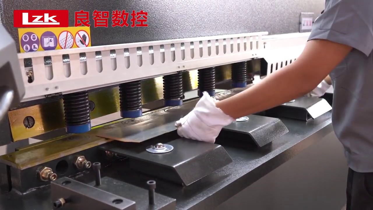 Cheap cost high quality Swing beam NC shearing machine QC12Y 6x3200mm