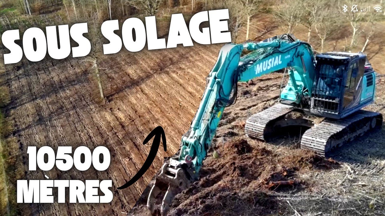Chantier de sous solage en bandes travaillées pour une plantation de feuillus 