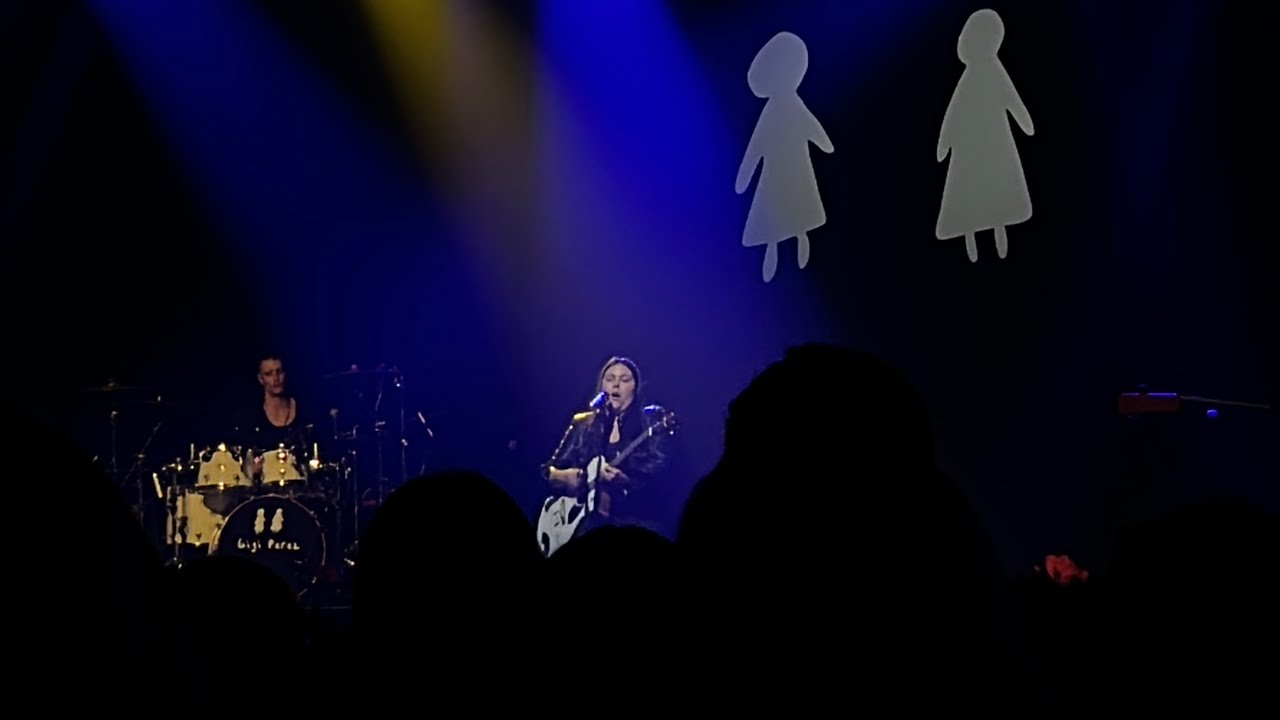 At the Beach In Every Life - Gigi Perez live @ the Franklin Music Hall