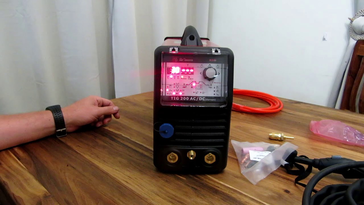 Flama Tig 200 AC/DC Welding Machine, Unboxing and first startup