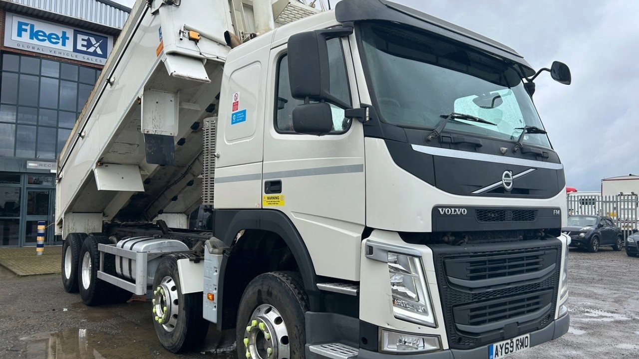 VOLVO FM410 *EURO 6* 8X4 ALUMINIUM INSULATED TIPPER 2019 - AY69 RMO