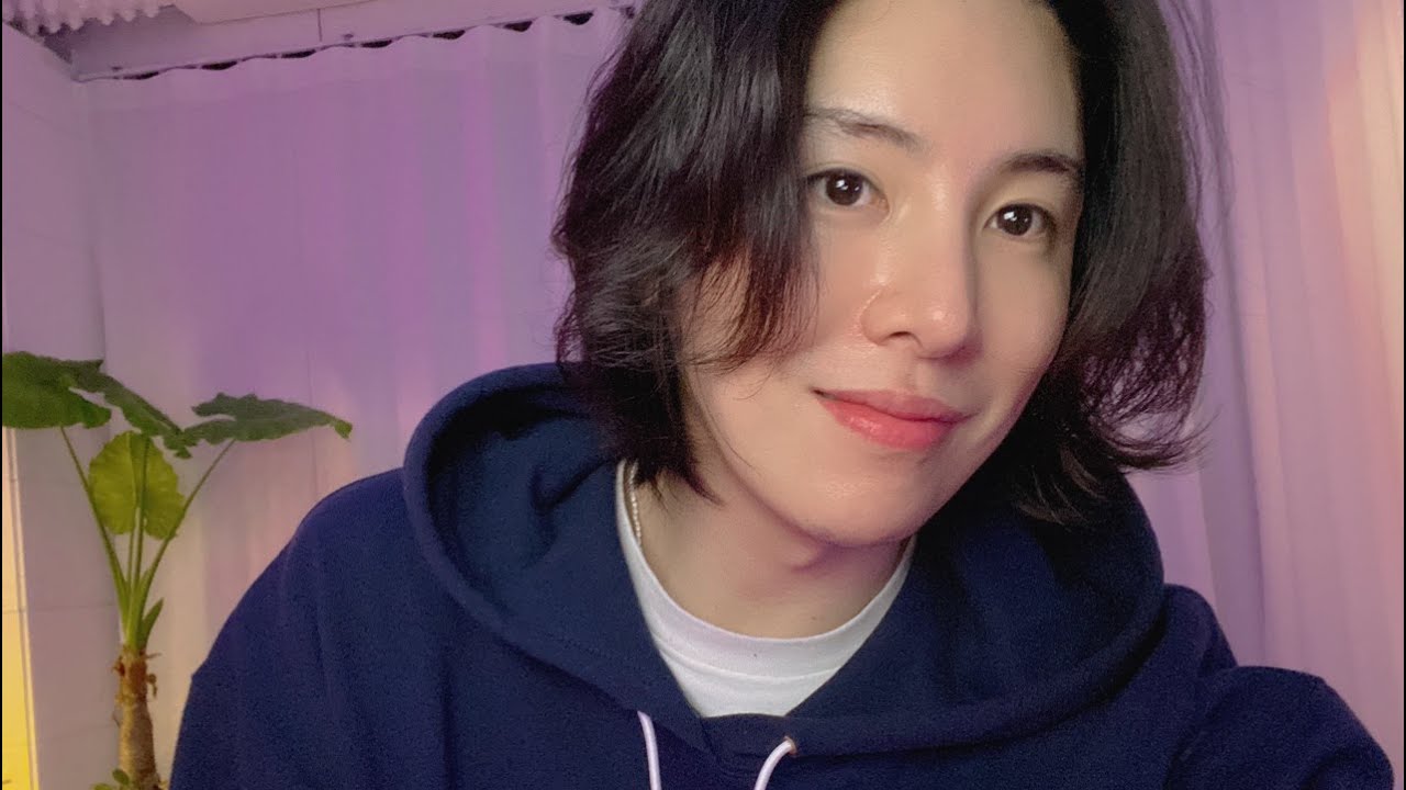 Happy new year 🦄💜🧤🌙