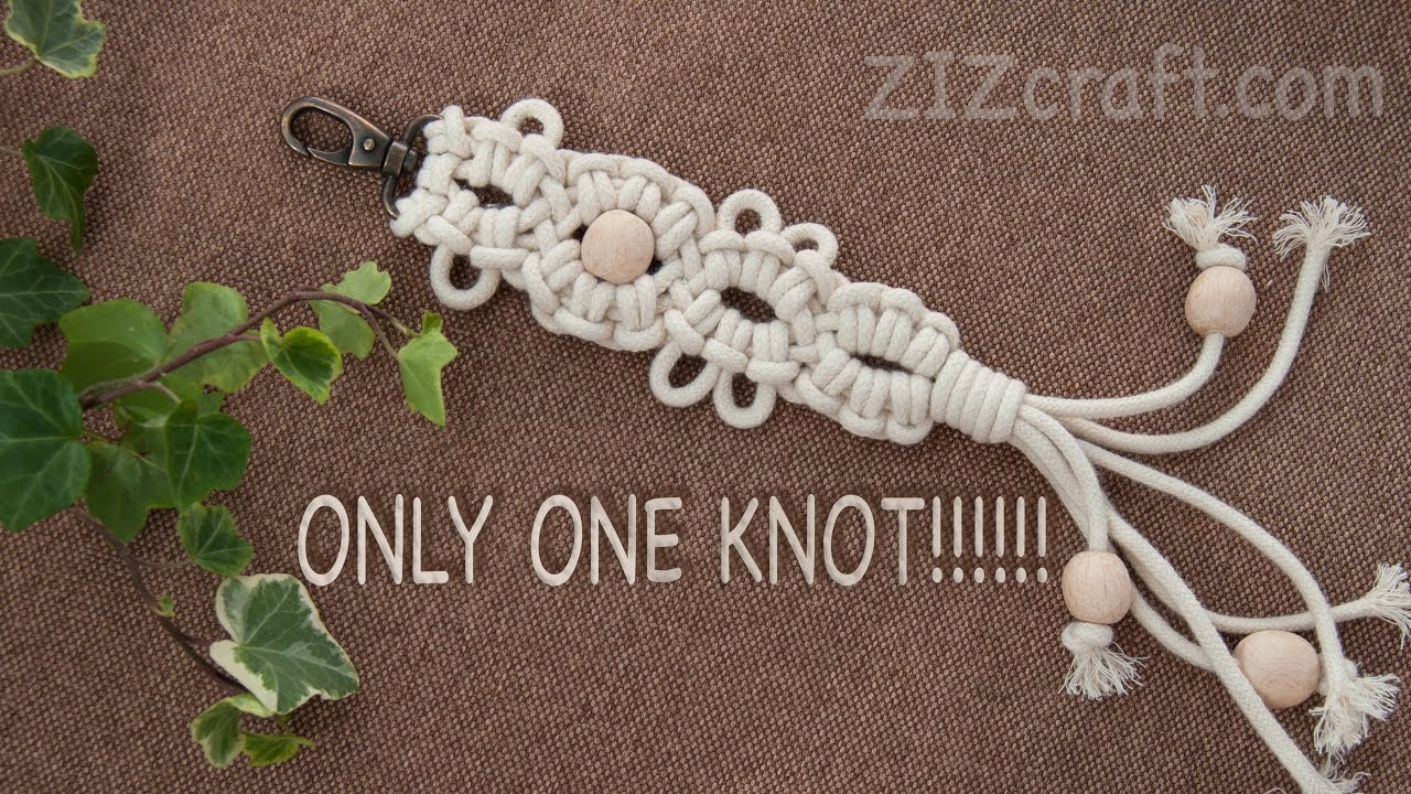 How to make Macrame keychain ONLY ONE KNOT. Beginner macrame tutorial. DIY gift for Mother's day