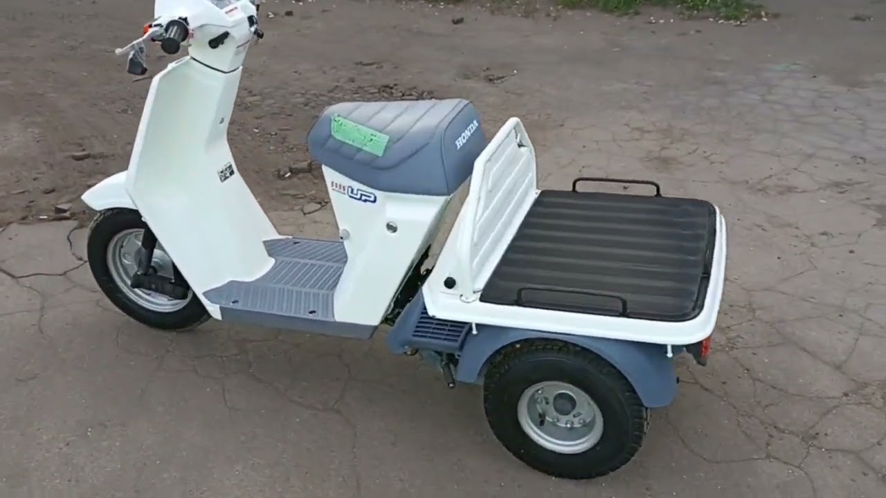 Перевези всё, что нужно, на уникальном трехколесном скутере Honda Gyro Up 50 ta01
