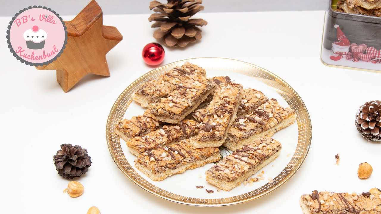 Nussstreifen - schnelles  und einfaches Blechplätzchenrezept  #Plätzchen #weihnachten  #backen