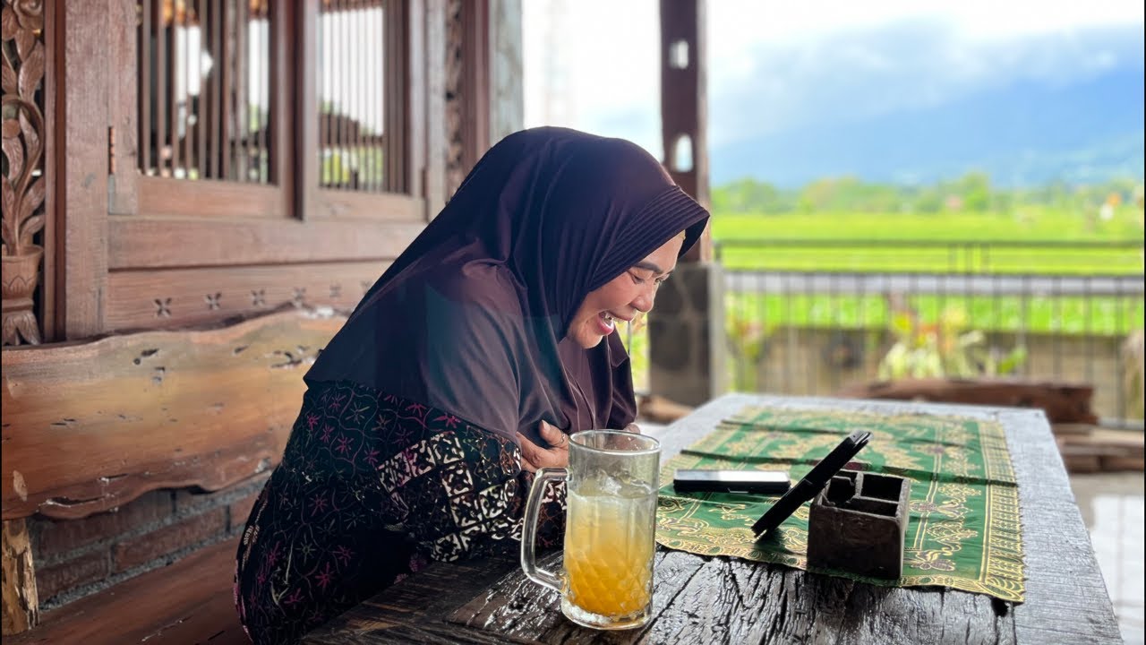 Ningsih Tinampi sedang live sekarang!