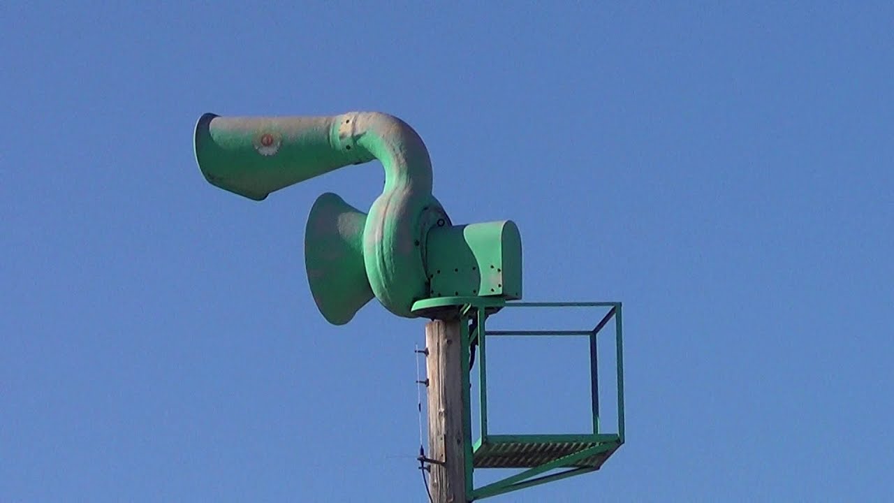ACA Allertor 125 tornado siren test, Whitefish Bay, WI (alert & attack)