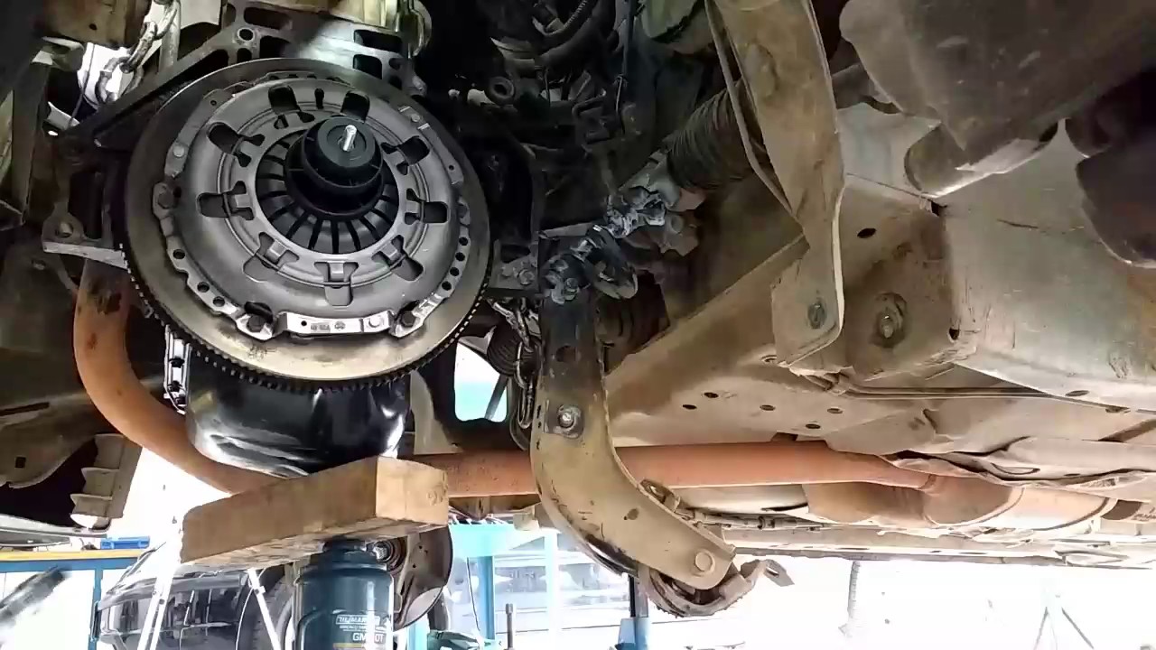 Corsa 1999 - Como Trocar a Embreagem no Cavalete (sem elevador)