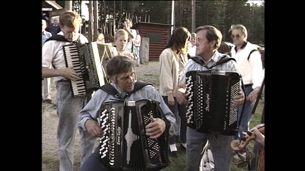 Dragspel så in i skogen