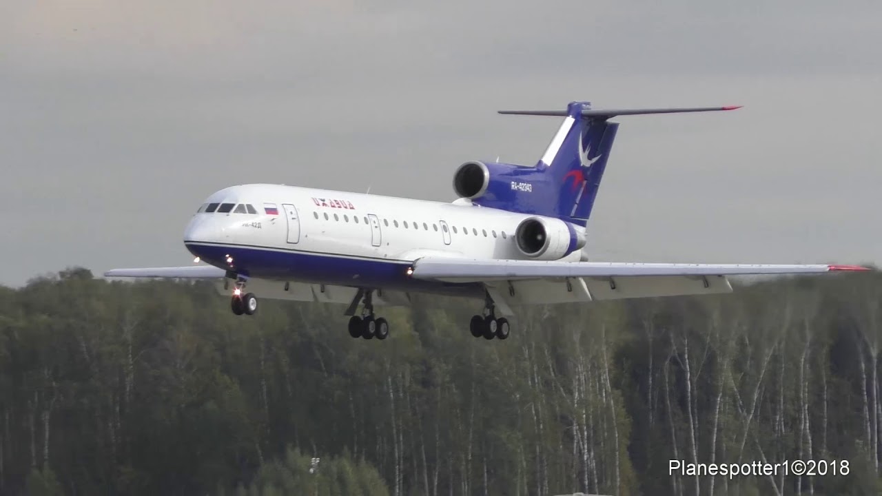 Yakovlev Yak-42D RA-42343 Izhavia