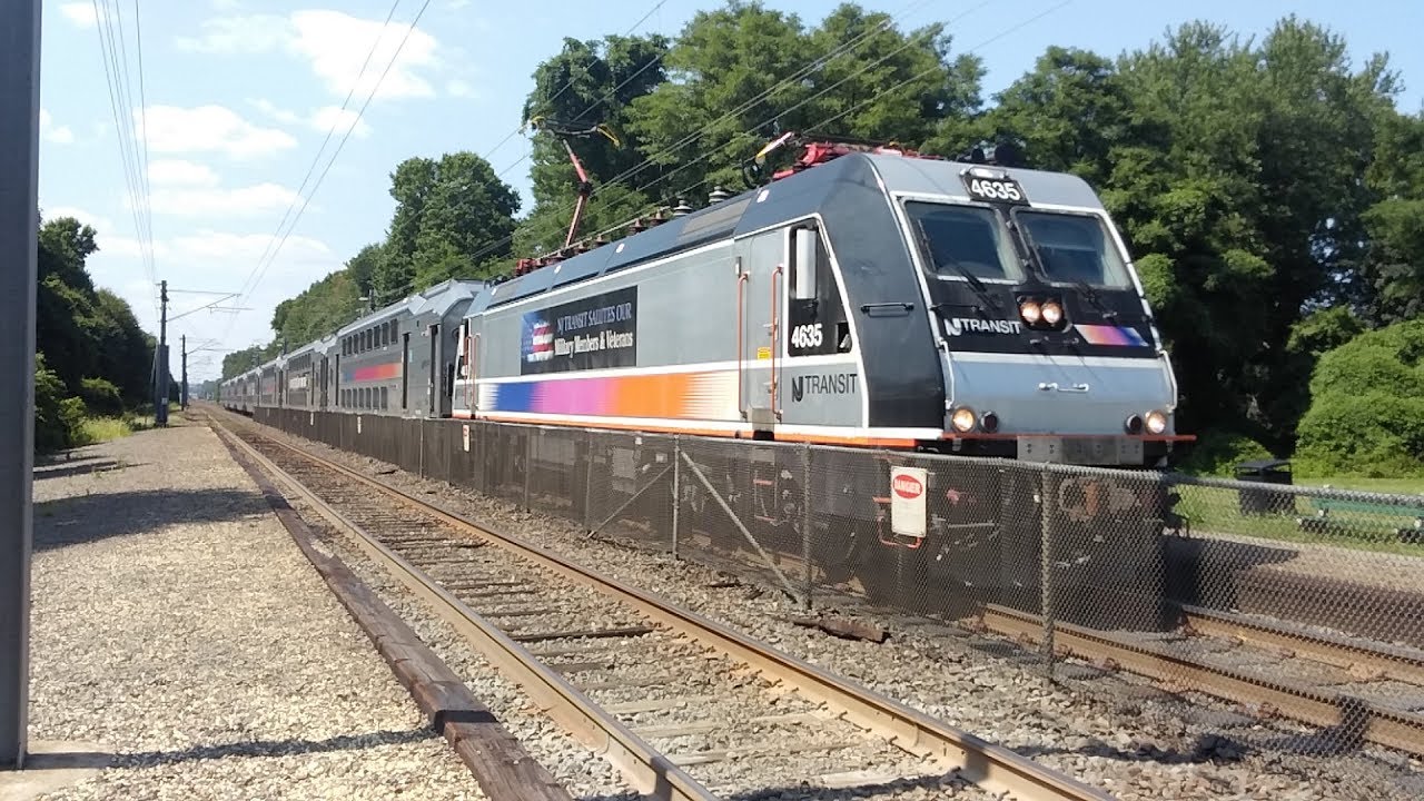 FHD 60FPS:  NJ Transit Trains at Monmouth Park - 8/24/18