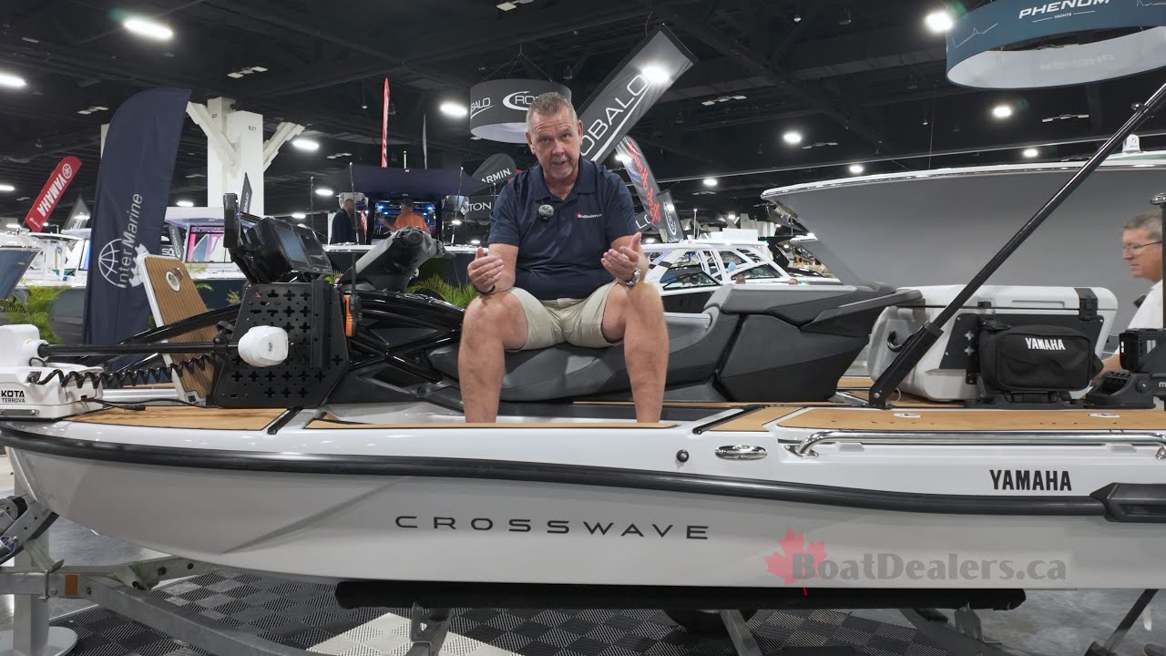 Обзор нового гидроцикла Yamaha CrossWave 2026 года.