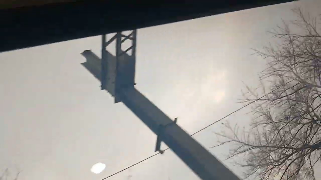 학교기숙사에 가야되서 열차를 타고 가는중 ~