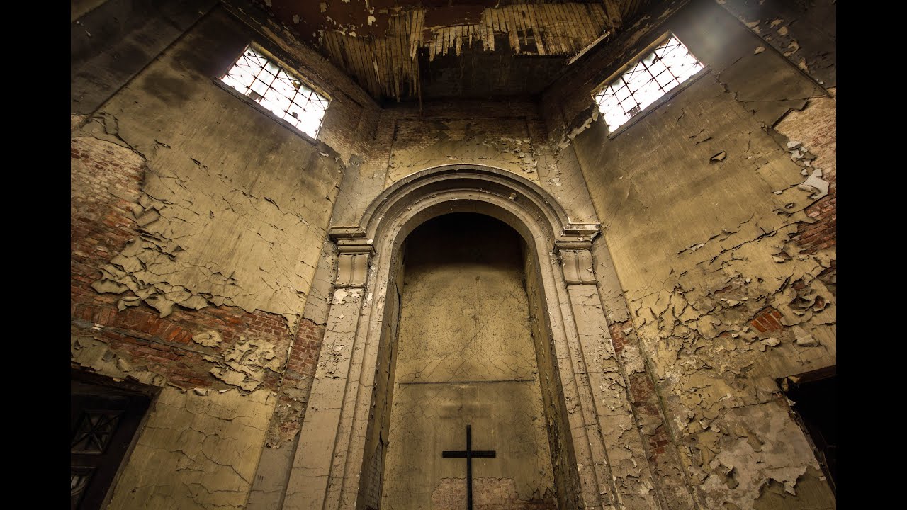 Exploring a  dark abandoned Crematorium