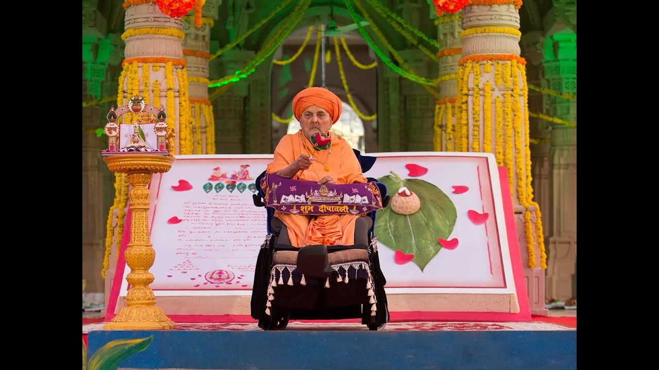 Chopda Pujan - Diwali Celebration with Pramukh Swami Maharaj, Sarangpur, India