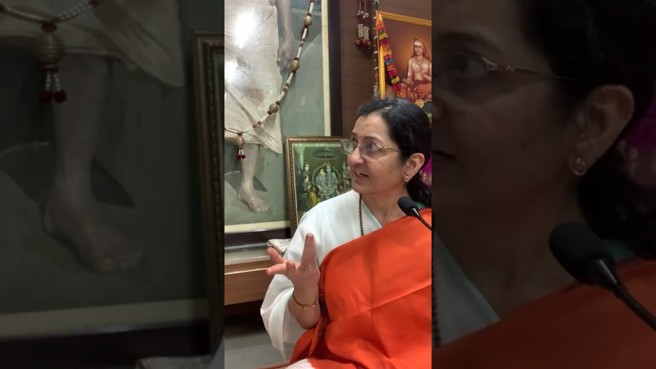 Swadhyaya 78:Reading book of Sri Akhandanandji of Vrundavan on SriRamcharit Manas by SriHeena Dave