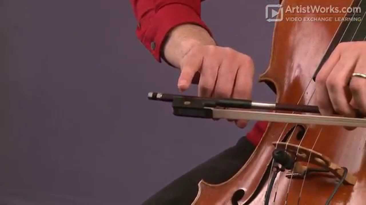 Как держать смычок для виолончели с Майком Блоком