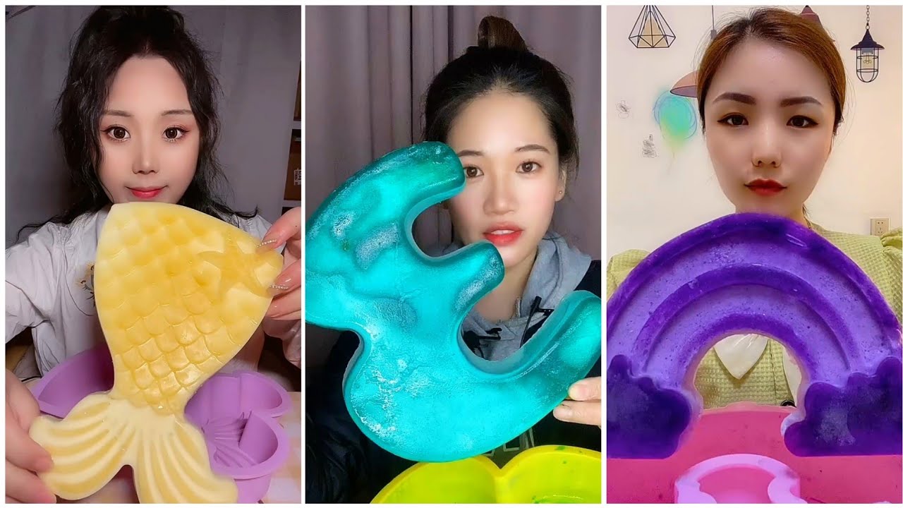 ASMR foam ice eating