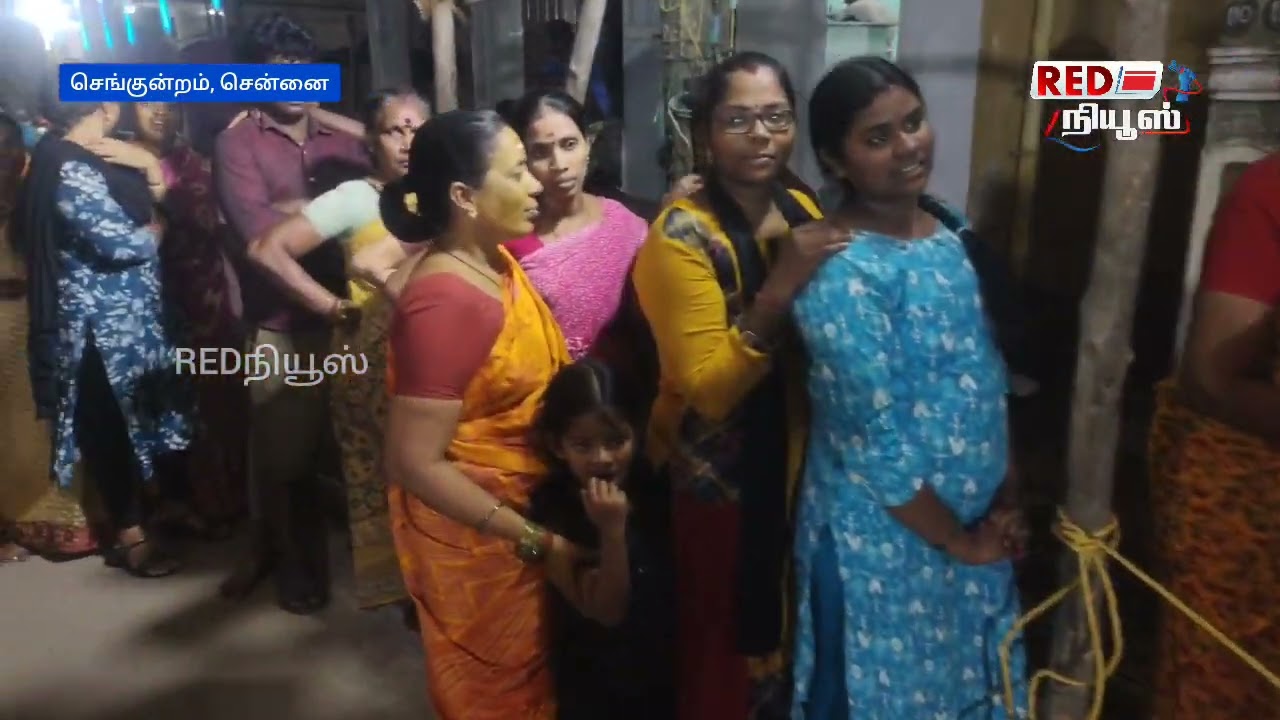 முருகப்பெருமான் தரையில் இறங்கி  நடனம் ; மெய் சிலிர்த்த பக்தர்கள் அங்காளம்மன் ஆலய 2ம் நாள் நிகழ்வு