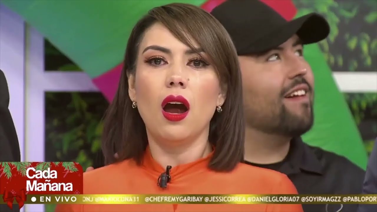 Mexican Host is hypnotized, turned into a table and lifted over 2 meters