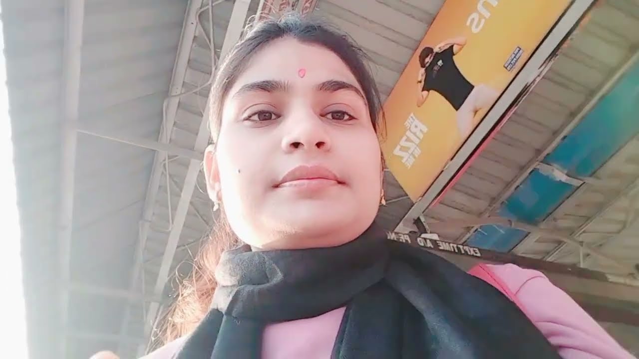 Roj roj kahin na kahin Jana hai , aaj yaha toh kal waha #trending 