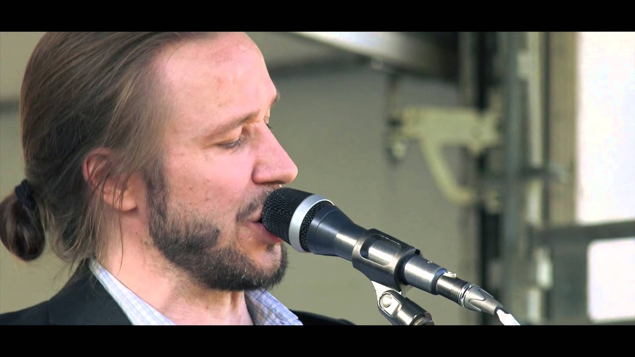 Jarkko Martikainen (YUP) - Meitä Odotellaan Mullan Alla (Live @ Sellainen puistojuhla 2015)