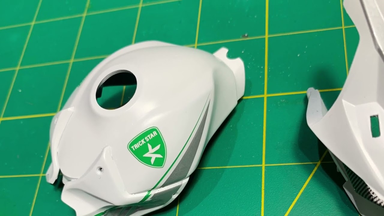 Meng Kawasaki H2R 1/9 Trickstar version