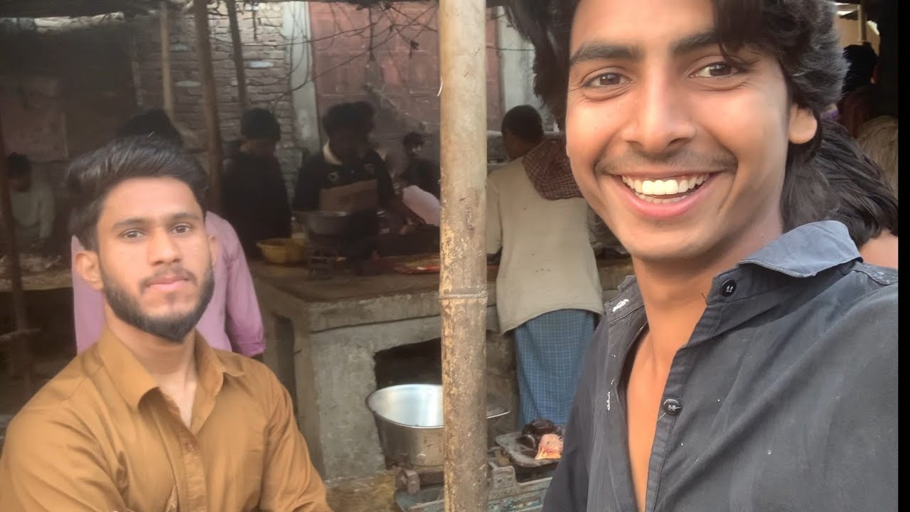 Main aur Kadir Gaye chicken laane market 😄