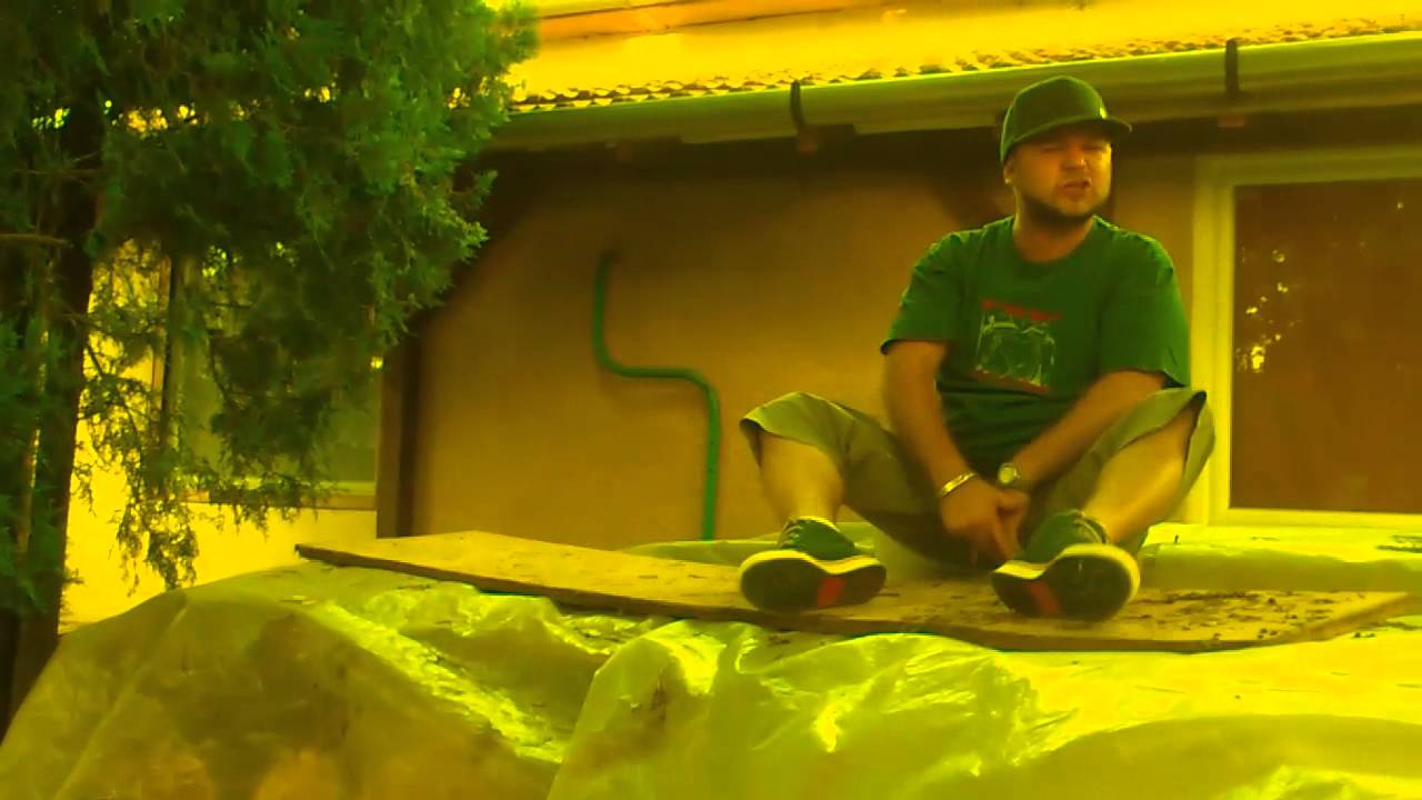 Crazy X & Apes km FMaN [beat-box] - V&Aacute;LFAJOK H&Aacute;BOR&Uacute;JA karc RCH (prod by freddie shuman)