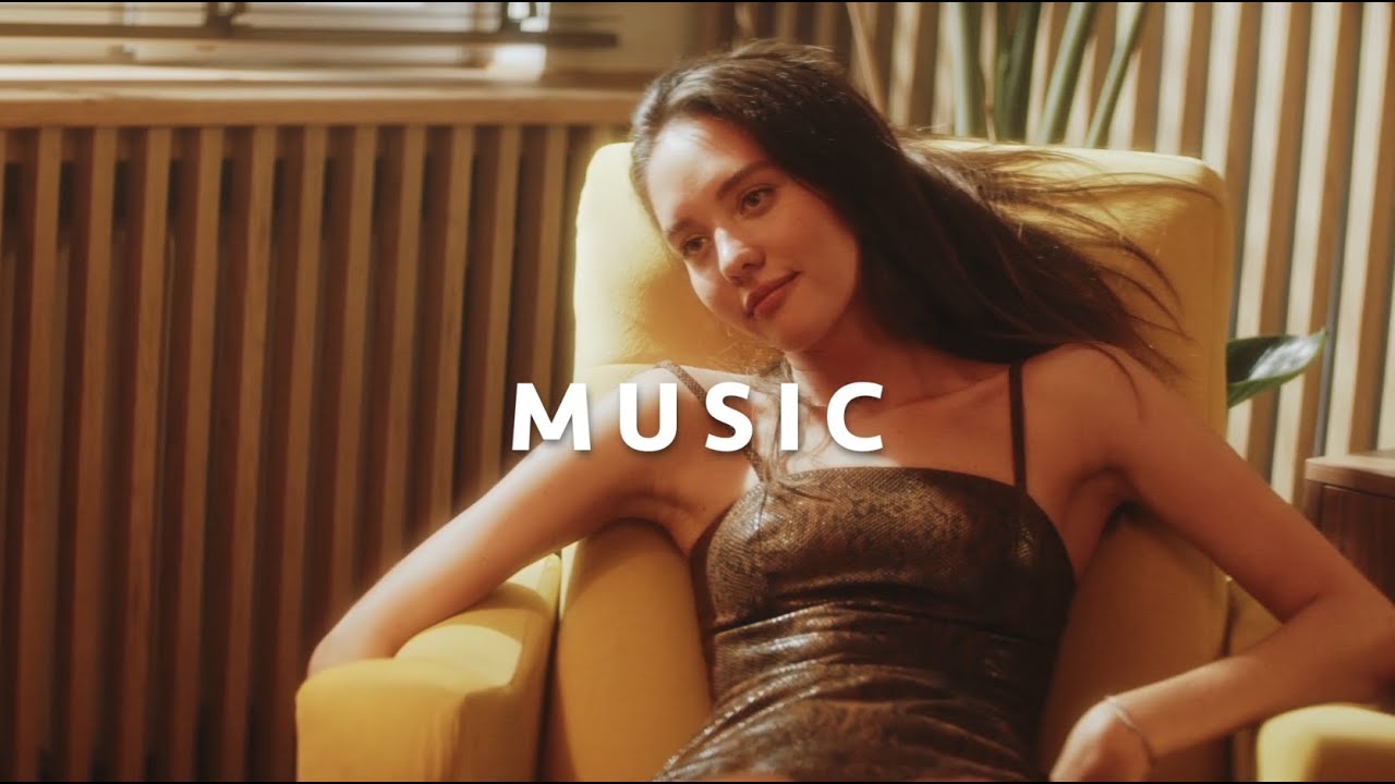 Dreamy and upbeat ambient music for commercial use [Royalty free music]