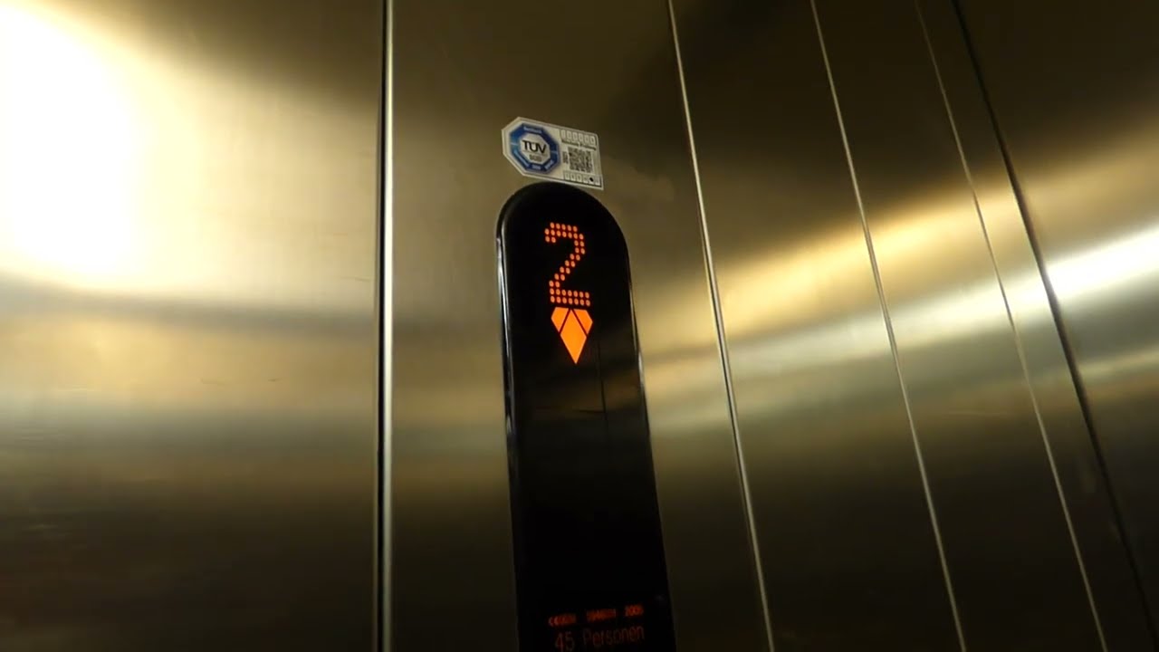 Loud, cluncky KONE TranSys ecodisc lift elevator - Trizocbs