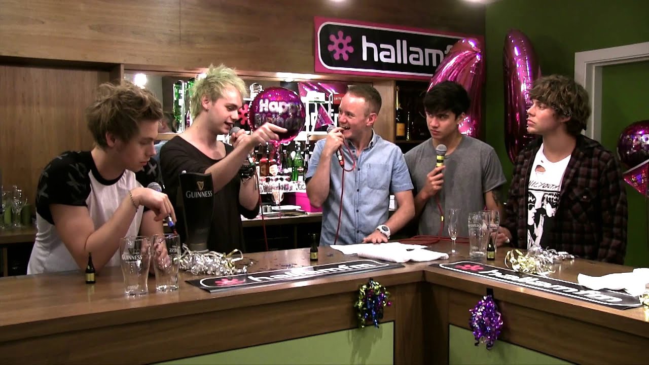 What do 5SOS think of British fans?