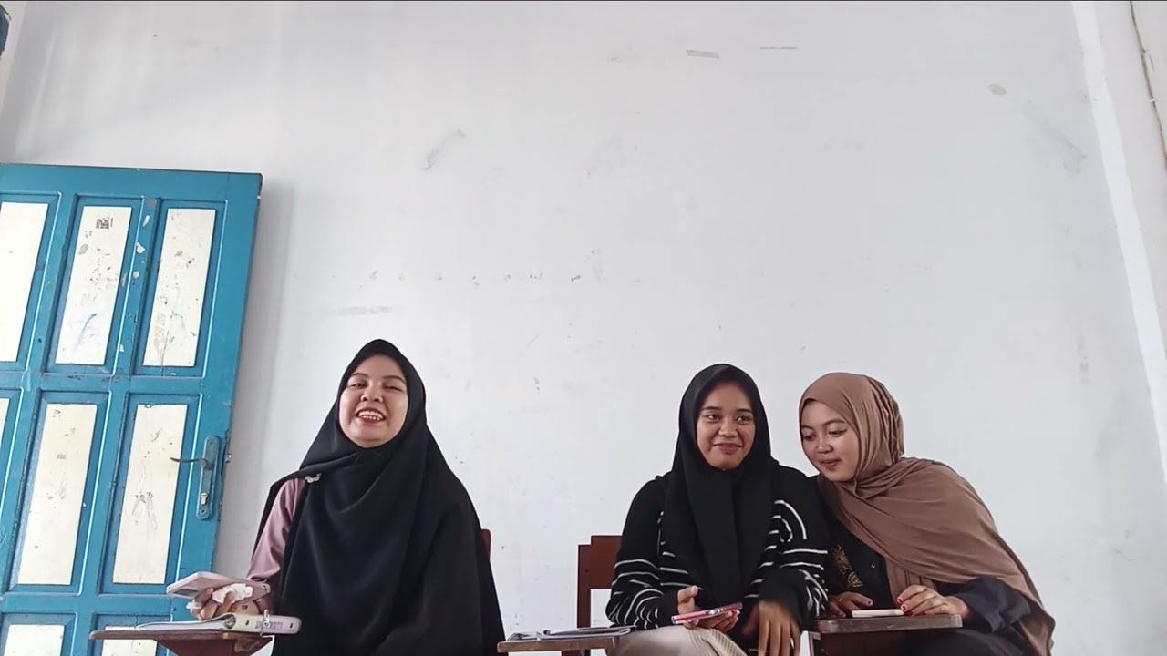 Presentasi kelompok 5 Atas nama: nurul anisa,ilmi imani,andi nadia smara