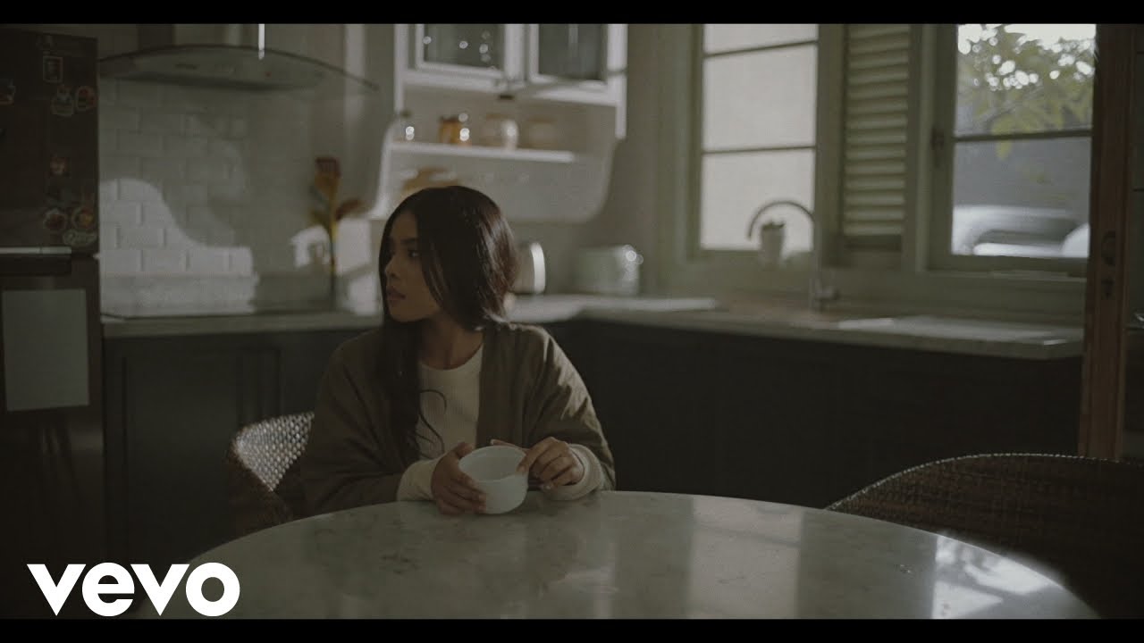 Rimar - Menunggu Kau Kembali (Official Music Video)