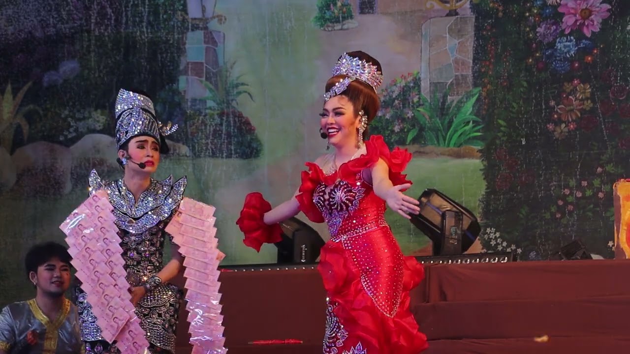 เฮ็นจัดเต็มจนเบลล์ถาม"คนเมื่อคืนไปไหนแล้ว" พี่เต๋าแซวอีก "เก็บแรงไว้เล่นฉากหลังมั้ง" 5555