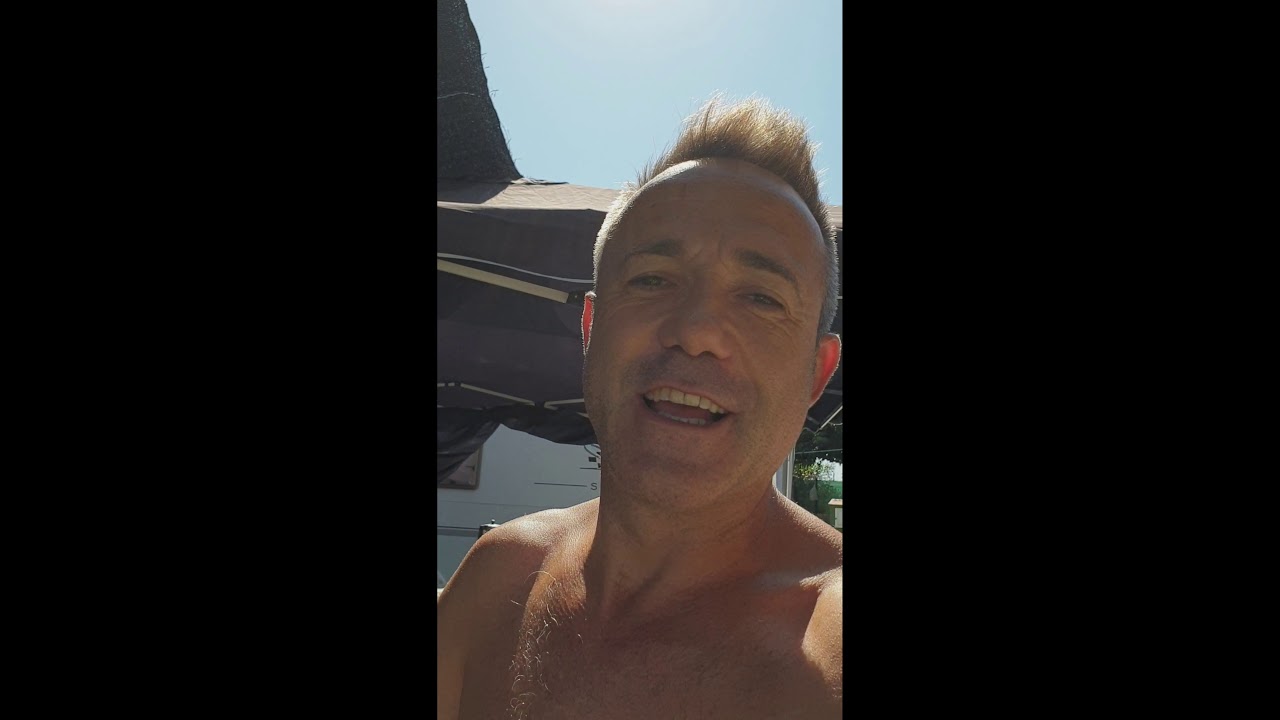 Cómo reparar una costilla de una cometa de kitesurf con un flotador