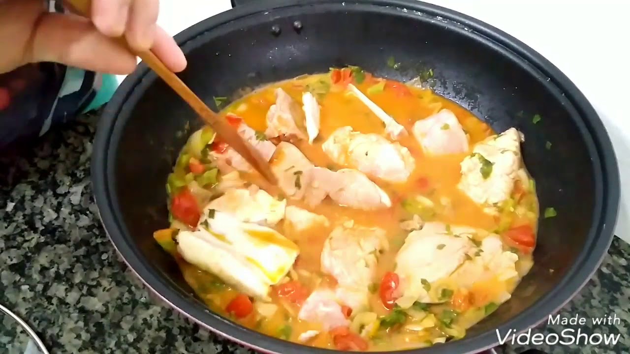 PEIXE COZIDO COM CAMARÃO