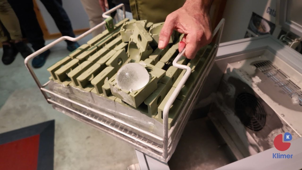 Maquina para fabricar hielo transparente Alinea | Fabrica tus propios hielos en bares y restaurantes