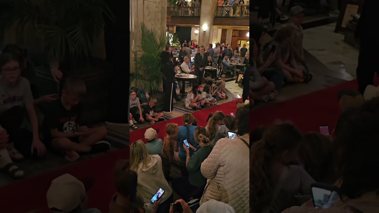 The Peabody Ducks walk down the red carpet 