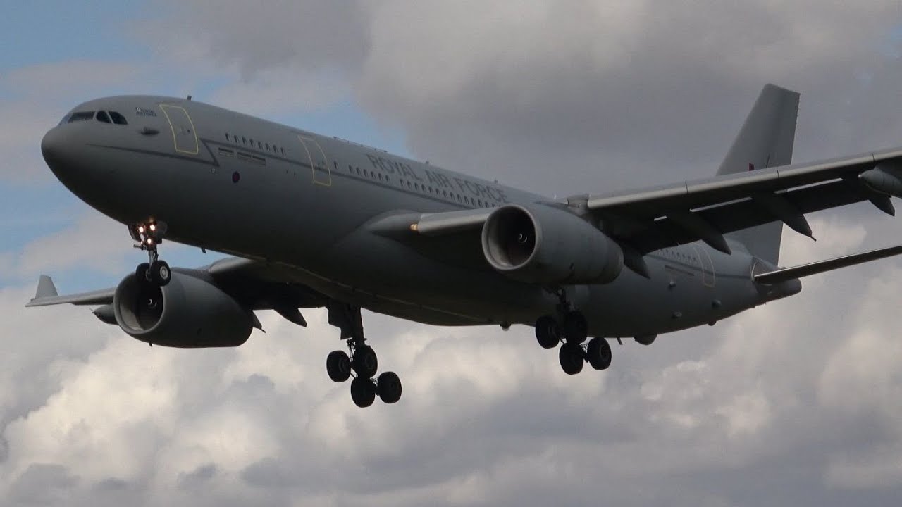4Kᵁᴴᴰ Airbus KC3 Voyager (A330-243MRTT) Royal Air Force Arrival & Departure @ RAF Fairford