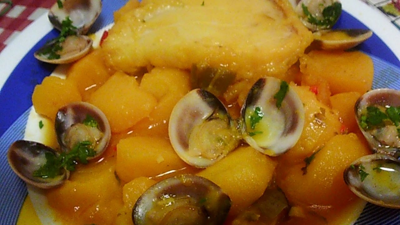 guiso de bacalao con patatas y almejas
