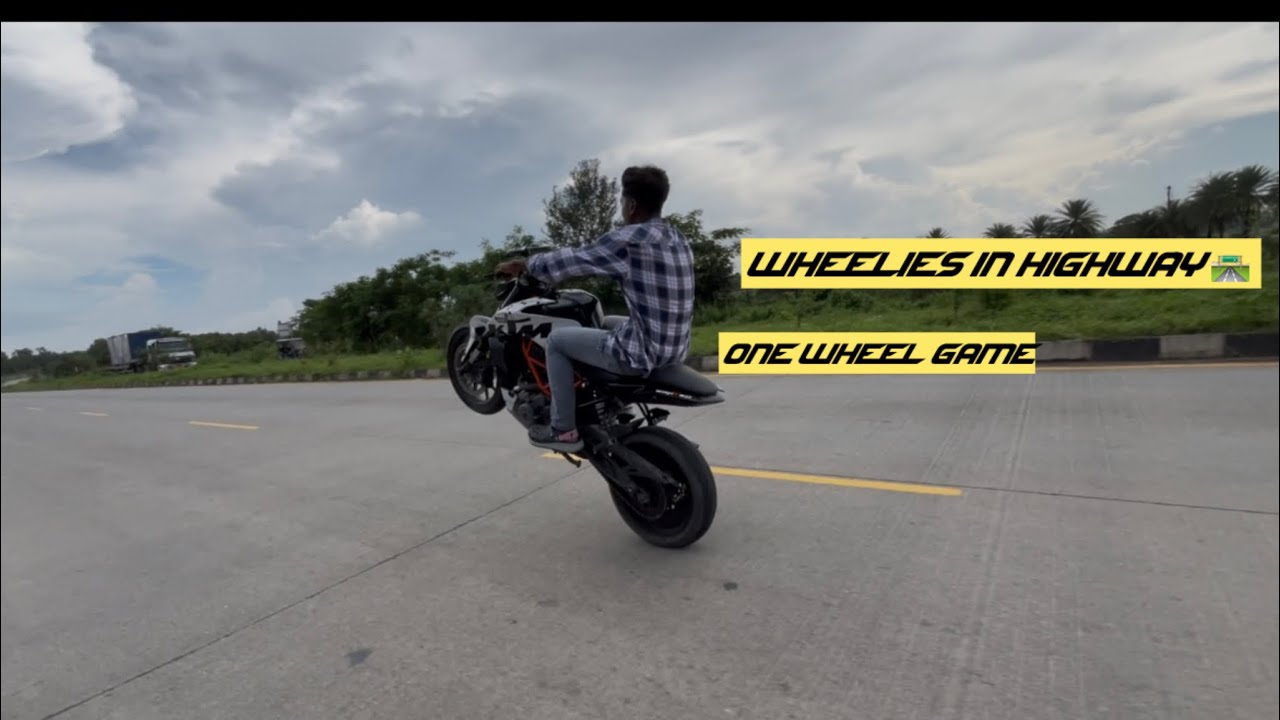 Wheelies in highway 🛣️ 