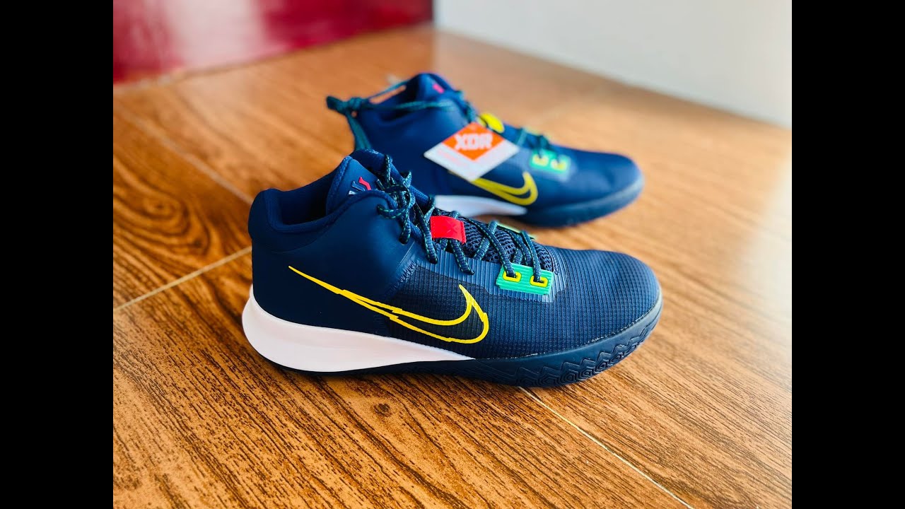 Unboxing: Kyrie Flytrap 4 EP 'Deep Royal Blue'