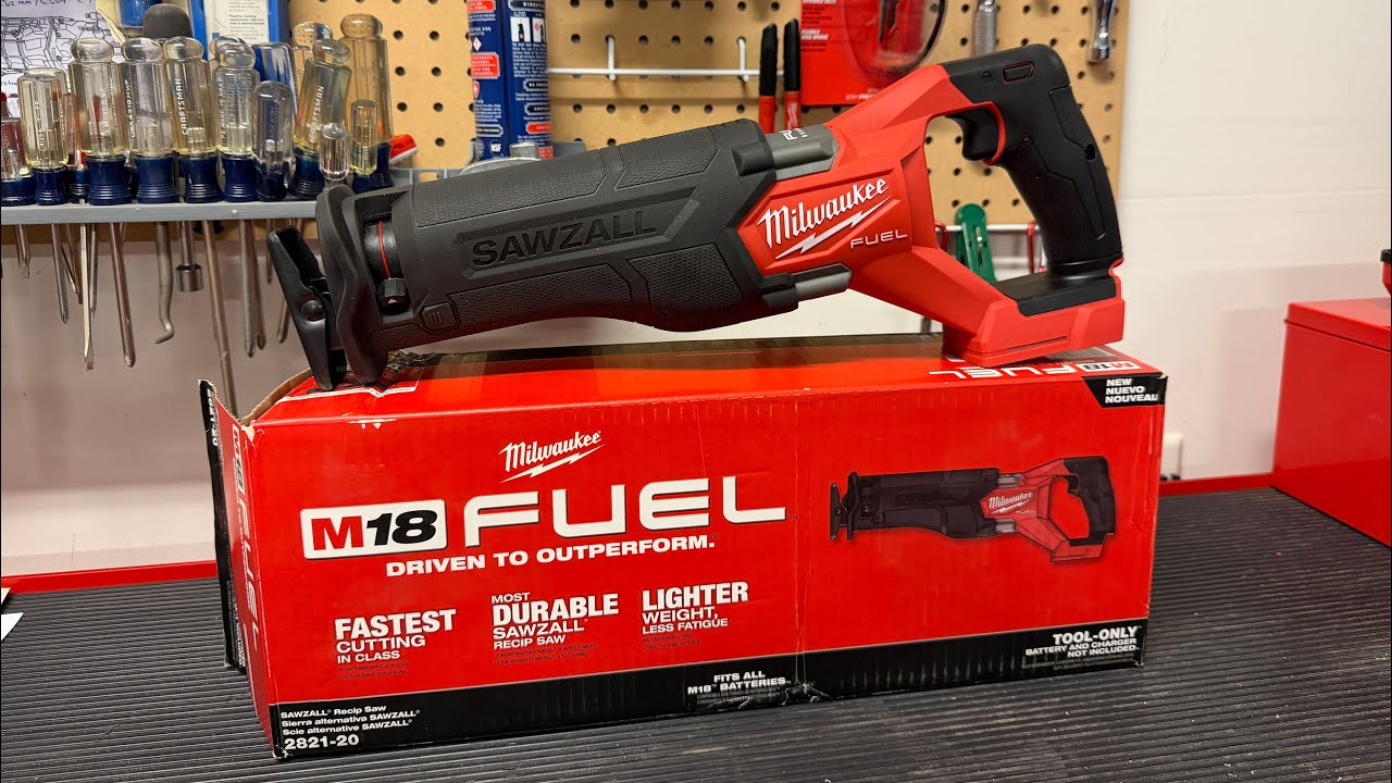 2821-20 Milwaukee Sawzall Сабельная пила M18 Fuel