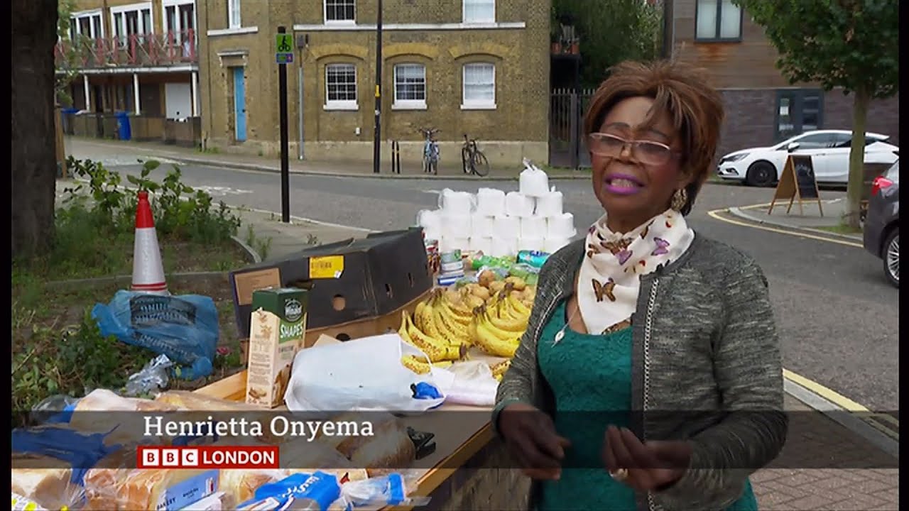 Woman sets up pop up food bank (no questions asked) in London (UK)