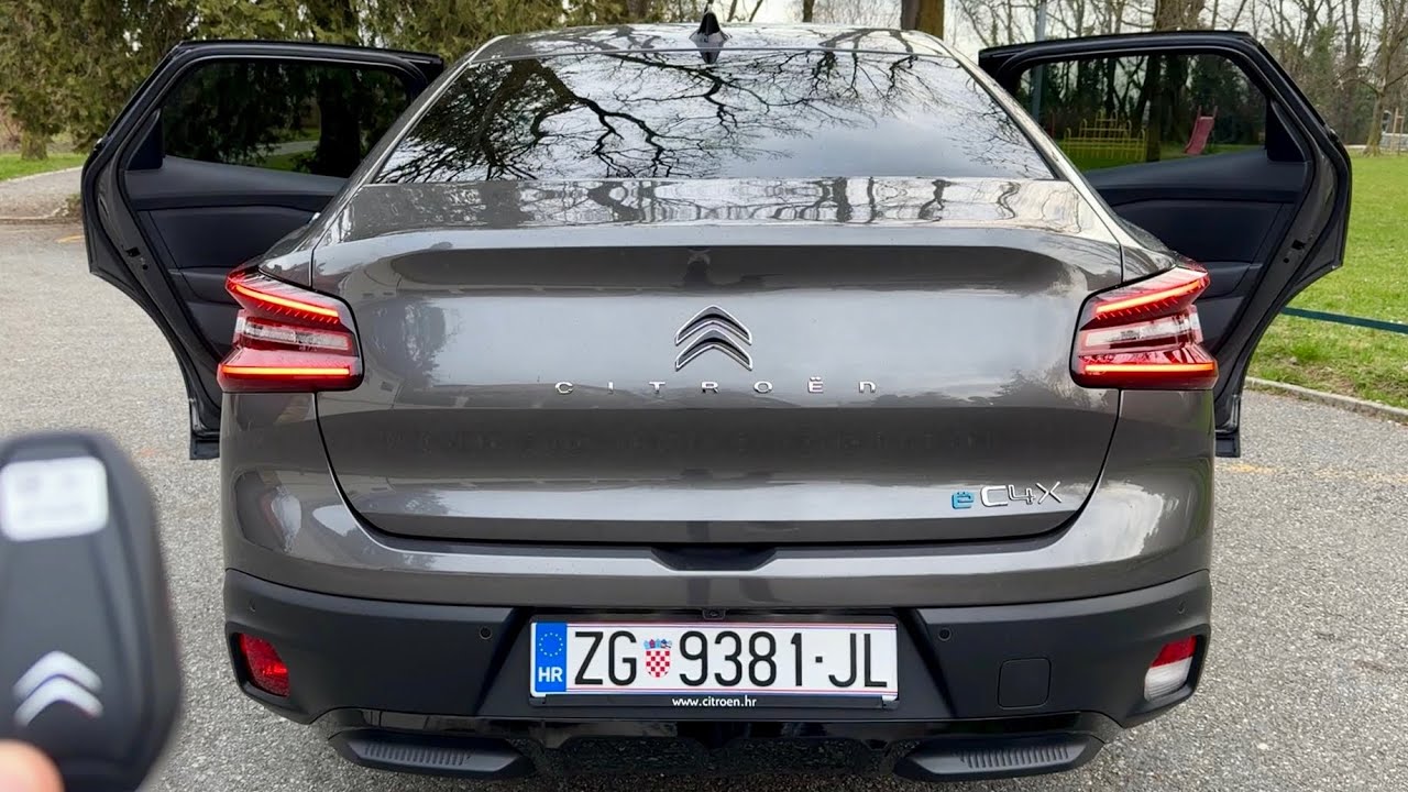 New CITROEN C4 X (2024) - PRACTICALITY test & TRUNK SPACE (e-C4 X)