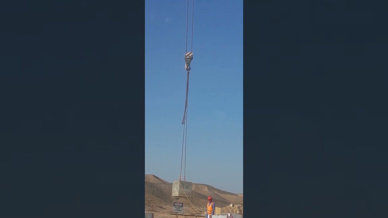 #youtubeshorts crane lifting