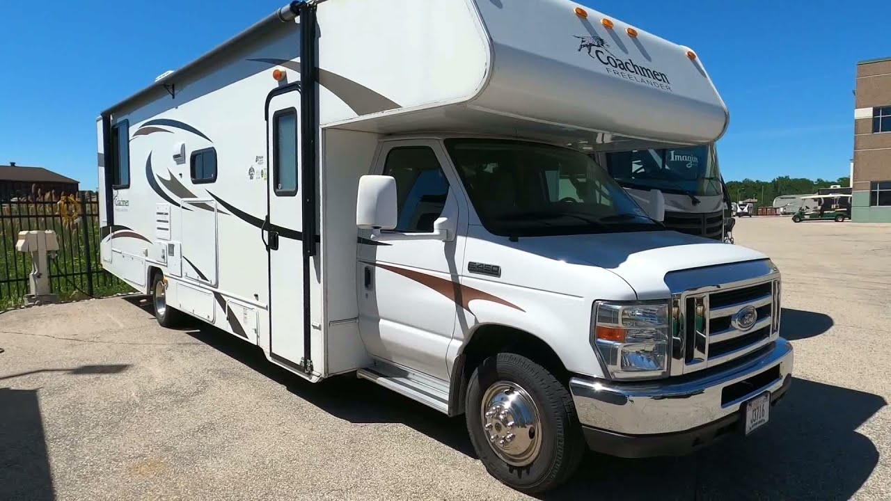 2011 COACHMEN FREELANDER 31DS - Used Motorhome For Sale - Milwaukee, WI